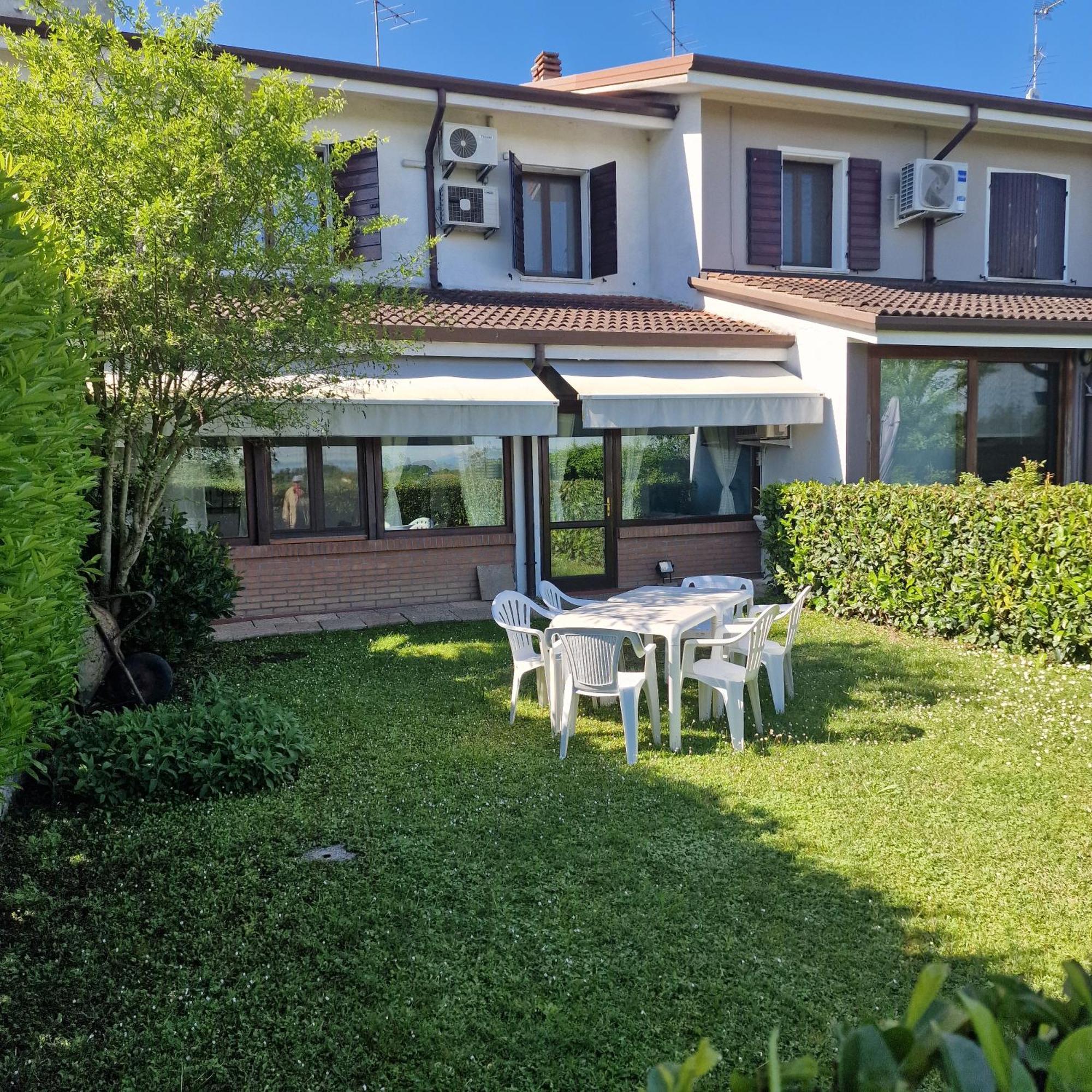 Residenza Vittoria Vila Bagnolo San Vito Exterior foto